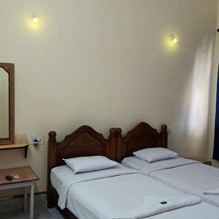 Williams Beach Retreat Colva Extérieur photo